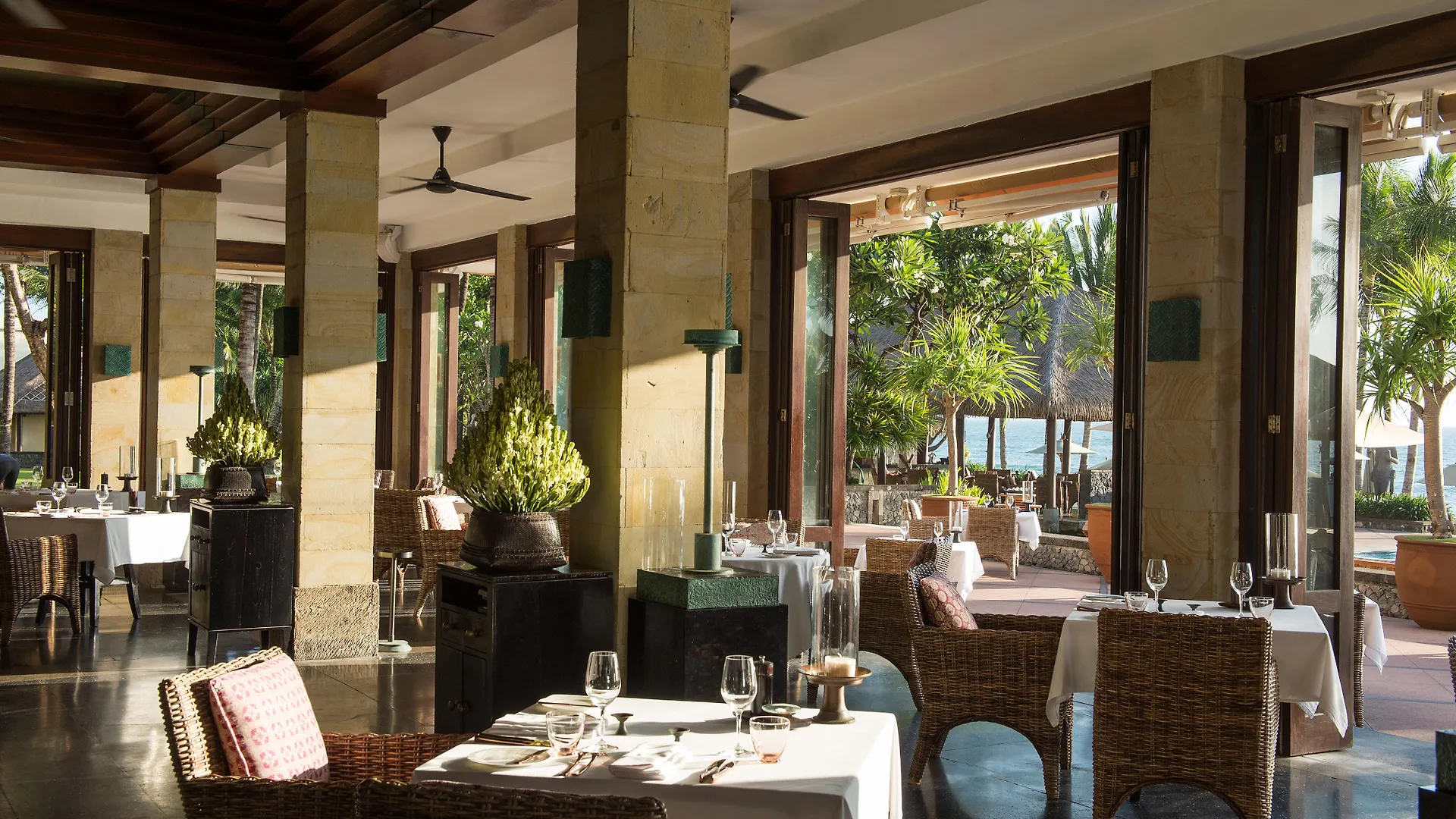***** Resort The Legian Seminyak, Bali Hotel Indonesia